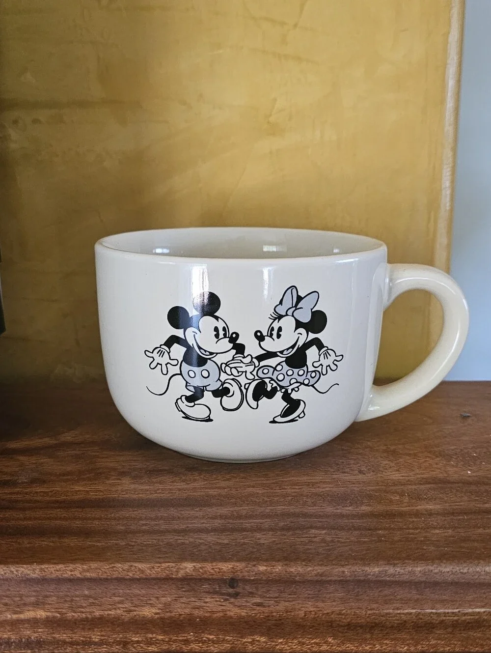 Silver Buffalo Mickey & Minnie So Sweet Ceramic Mug